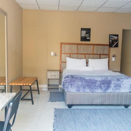 مبيت وإفطار Ondangwa Rest Camp المظهر الخارجي الصورة